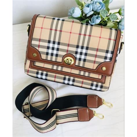 model tas burberry selempang terbaru|Jual Tas Burberry Slempang Model & Desain Terbaru .